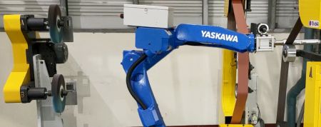 Levigatrice a Nastro Intelligente - Lucidatura degli ammortizzatori con il motoman GP25 di YASKAWA